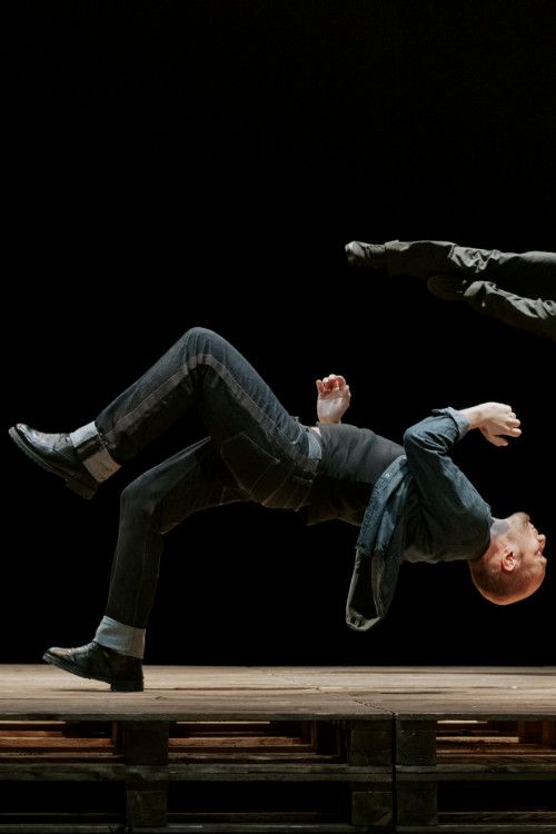À vue – Magie performative